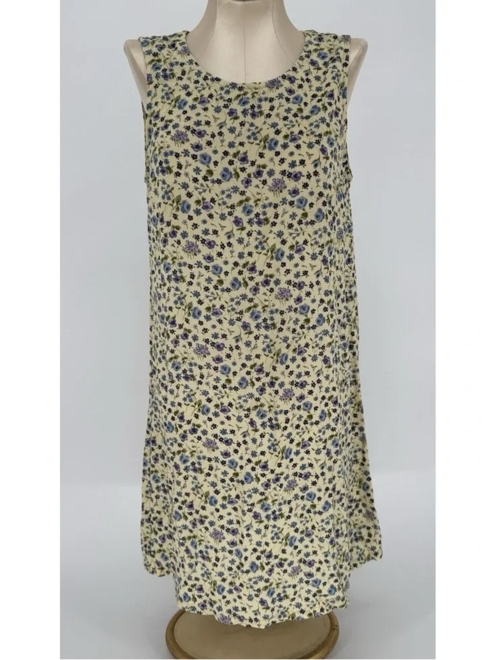 Sleeveless Floral Midi Dress in Pale Yellow